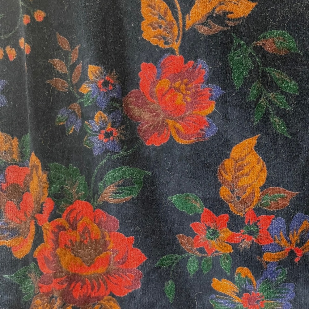 Vintage Cottage Floral Velour Skirt Women Medium Midi Moody Old Money Modest - Picture 4 of 13